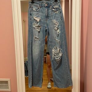 American Eagle Loose Jeans